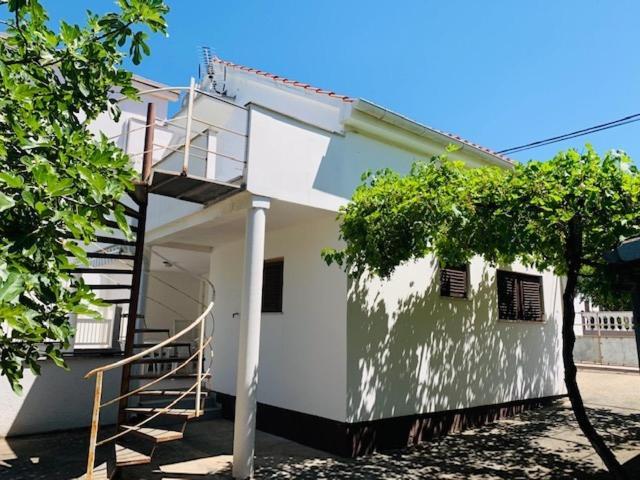 Diklo Beach Apartments 1 Задар Экстерьер фото